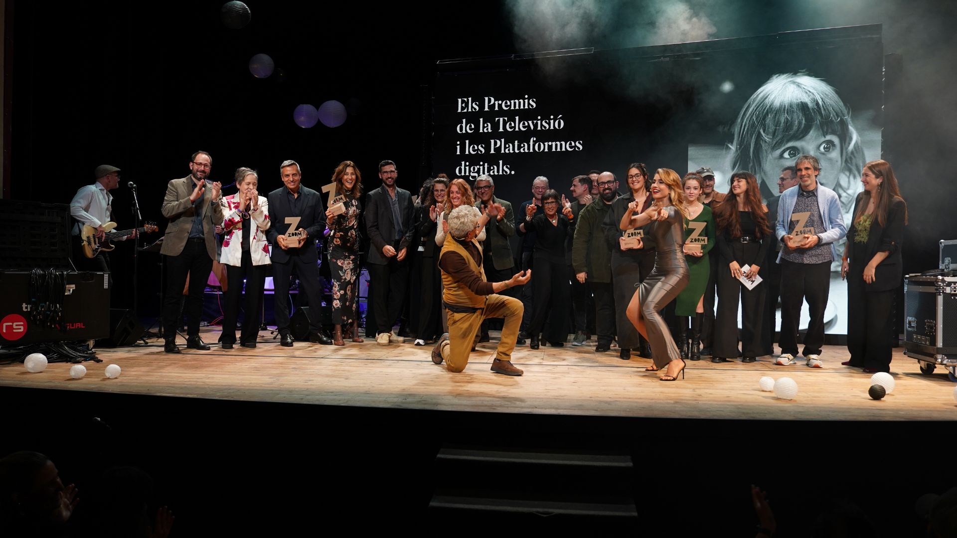 ‘Et Faran Un Home’, ‘La Travessa’ I ‘Titó’ De 3Cat, ‘Los Sin Nombre’ De MovistarPlus+, I L’alemanya ‘Die Nichte Des Polizisten’ Entre Els Guanyadors Dels Premis Zoom 2025